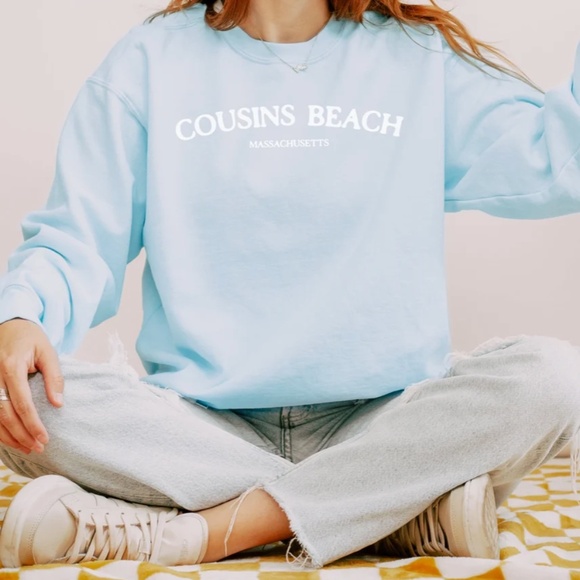 COUSINS BEACH SWEATSHIRT - Picture 1 of 2